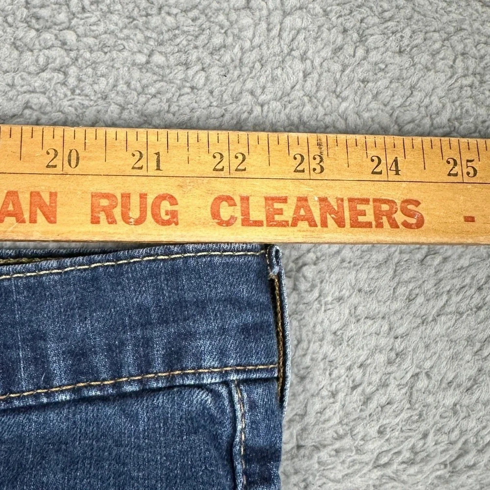 Levis 569 Shorts Mens 46 Blue Denim Loose Straight Distressed 5-Pocket Stretch